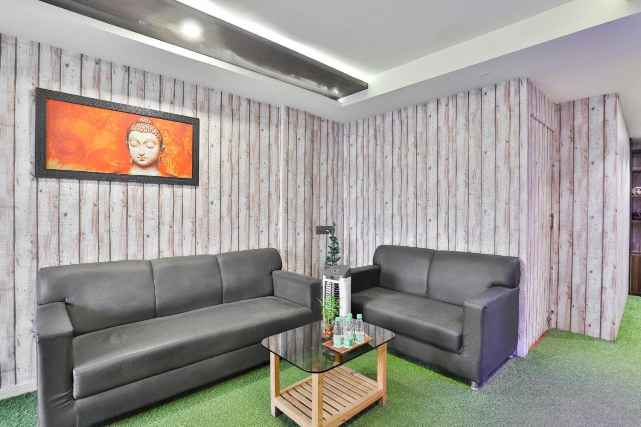 ואפי Oyo 19637 Hotel Mansi Sherotene מראה חיצוני תמונה
